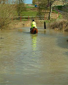 Click image for larger version

Name:	WARKS_003.jpg
Views:	177
Size:	62.0 KB
ID:	1237444