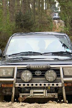 Click image for larger version

Name:	lee downhill.jpg
Views:	192
Size:	119.6 KB
ID:	1238251