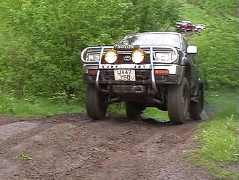 Click image for larger version

Name:	Darren - uphill climb3.jpg
Views:	176
Size:	41.8 KB
ID:	1238408