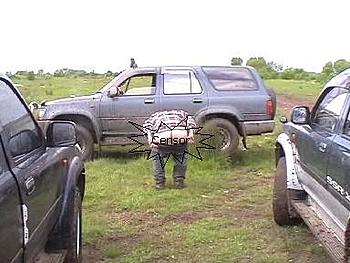 Click image for larger version

Name:	Chris - mooning2 censored.jpg
Views:	183
Size:	21.8 KB
ID:	1238437