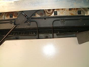 Click image for larger version

Name:	2005_08080036.JPG
Views:	392
Size:	29.5 KB
ID:	1239145