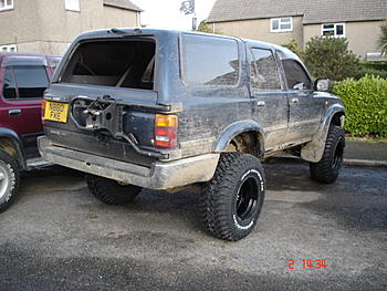 Click image for larger version

Name:	Black Steel Wheels Tyres Fitted To Surf 004.jpg
Views:	272
Size:	147.3 KB
ID:	1246853