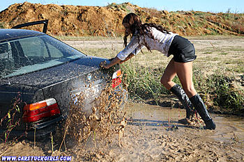 Click image for larger version

Name:	BMW_stuck_and_wet_boots_16.jpg
Views:	138
Size:	204.9 KB
ID:	1247113