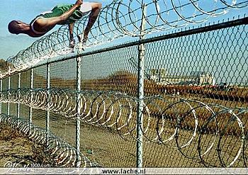 Click image for larger version

Name:	Fence jumping in Calais.jpg
Views:	157
Size:	60.3 KB
ID:	1260825