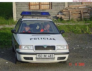 Click image for larger version

Name:	Police_abfh_030567.jpg
Views:	268
Size:	68.1 KB
ID:	1261323