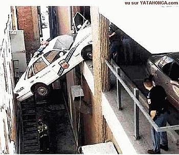 Click image for larger version

Name:	Police-car1.jpg
Views:	258
Size:	38.9 KB
ID:	1261328