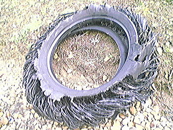Click image for larger version

Name:	tyre 8.jpg
Views:	244
Size:	90.8 KB
ID:	1262408