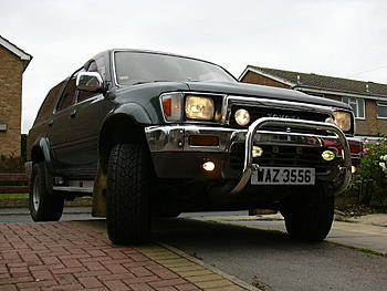 Click image for larger version

Name:	Kitties, Horning Hols  Surf 066.jpg
Views:	262
Size:	93.2 KB
ID:	1265734