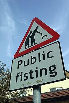 Click image for larger version

Name:	publicfisting.jpg
Views:	203
Size:	28.2 KB
ID:	1265846