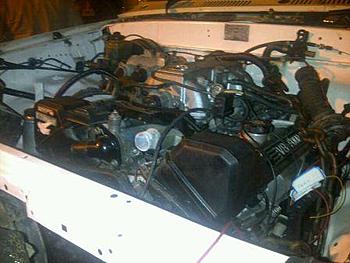 Click image for larger version

Name:	Engine almost in.jpg
Views:	277
Size:	25.7 KB
ID:	1271831